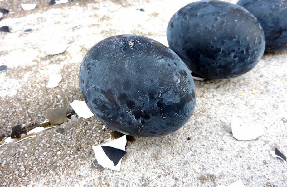 Черные яйца куро-тамаго из Японии, которые добавляют семь лет жизни