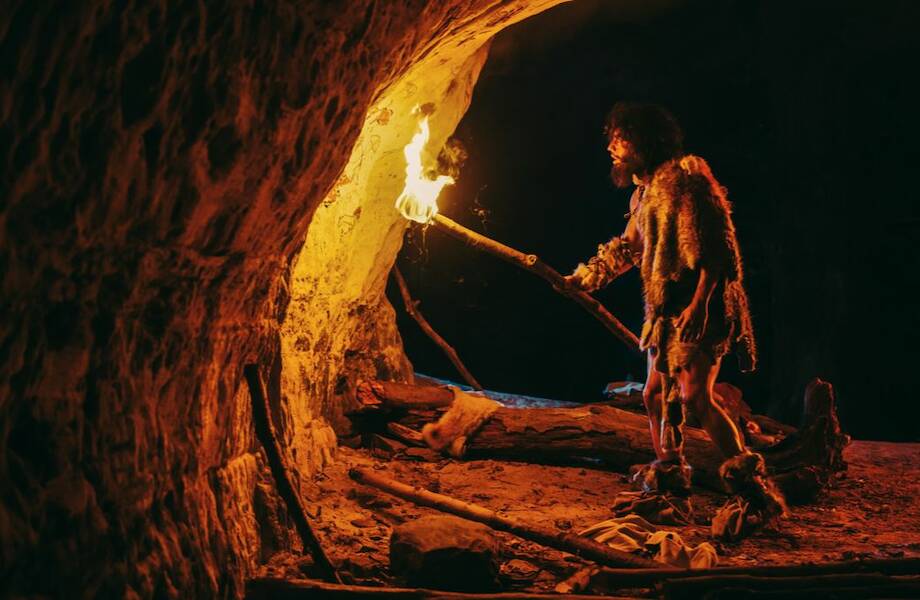 Как предки создавали освещение в пещере