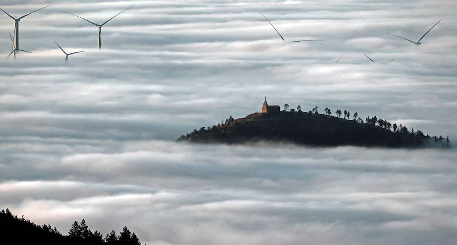 Фото дня: когда город накрыло туманом