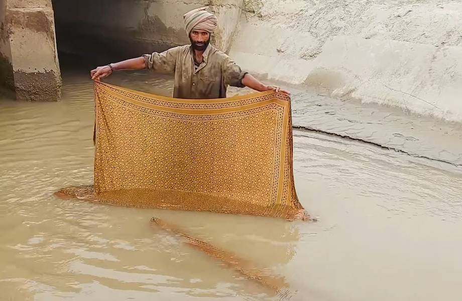 Три раза постирать, один — сварить: как делают аджраки в Пакистане и зачем дарят гостю Три раза постирать, один — сварить: как делают аджраки в Пакистане и зачем дарят гостю