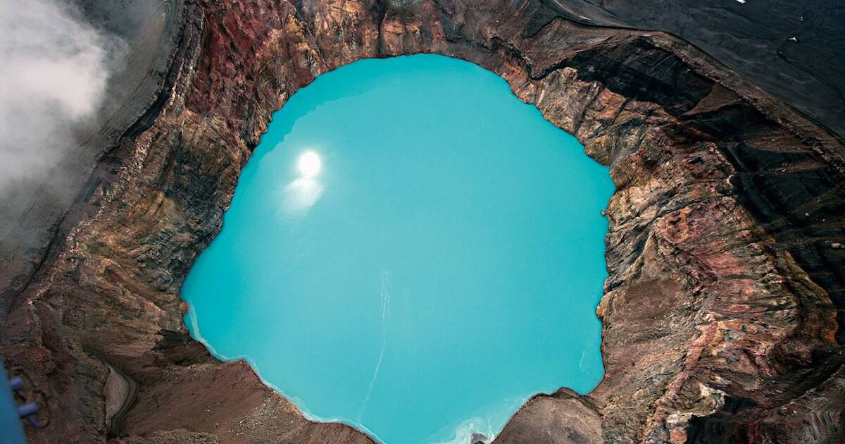 Kelimutu is a volcano located in Flores Island, Indonesia. Beautiful places on e