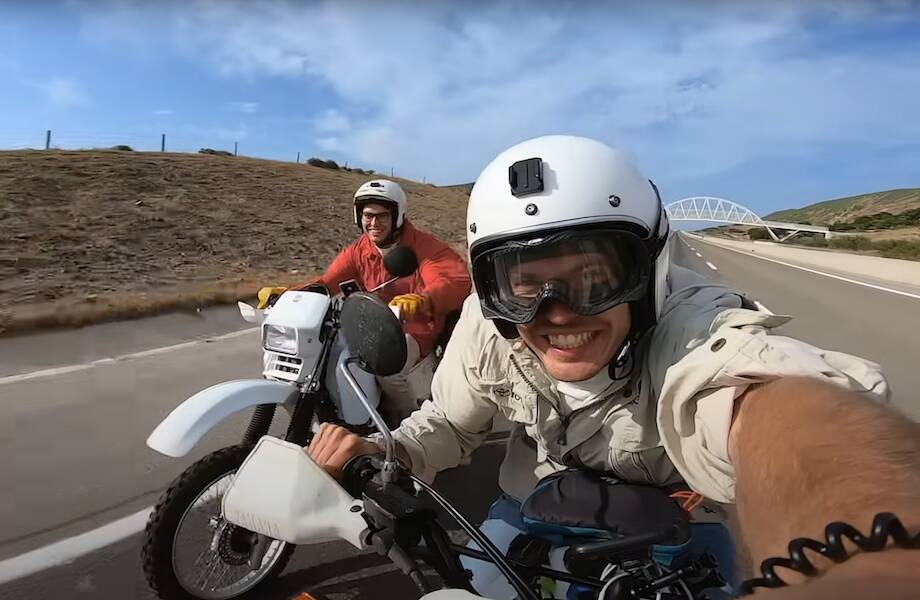 Видео: 2 брата, 2 мотоцикла и целая страна: путешествие по Марокко на двух колесах