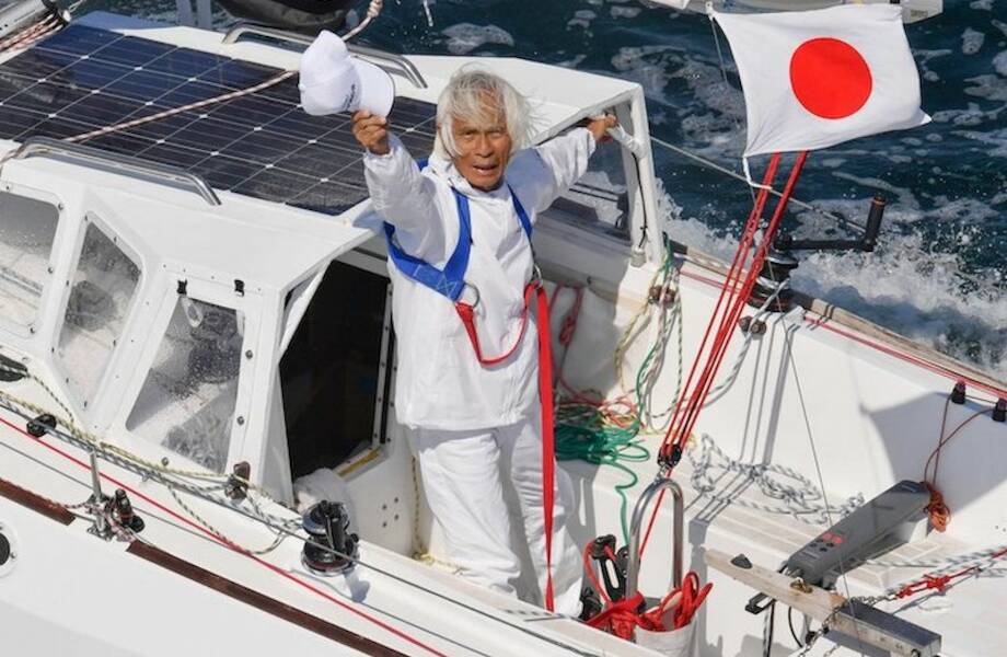 83-летний японец переплыл Тихий океан в одиночку