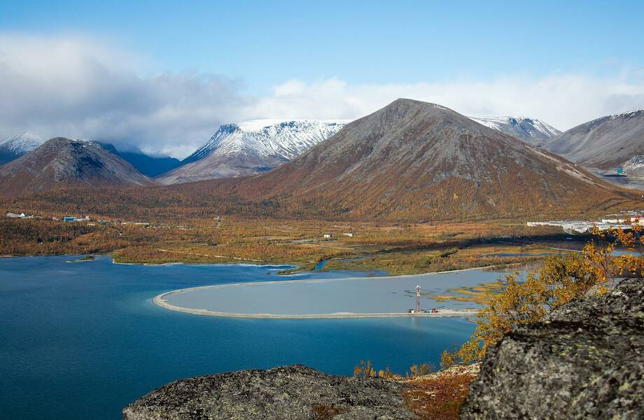Горы, пейзажи и северные деликатесы: 5 причин поехать в Хибины