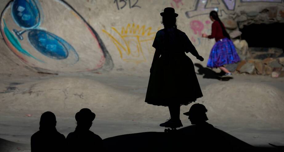Фото дня: в боливийском скейт-парке