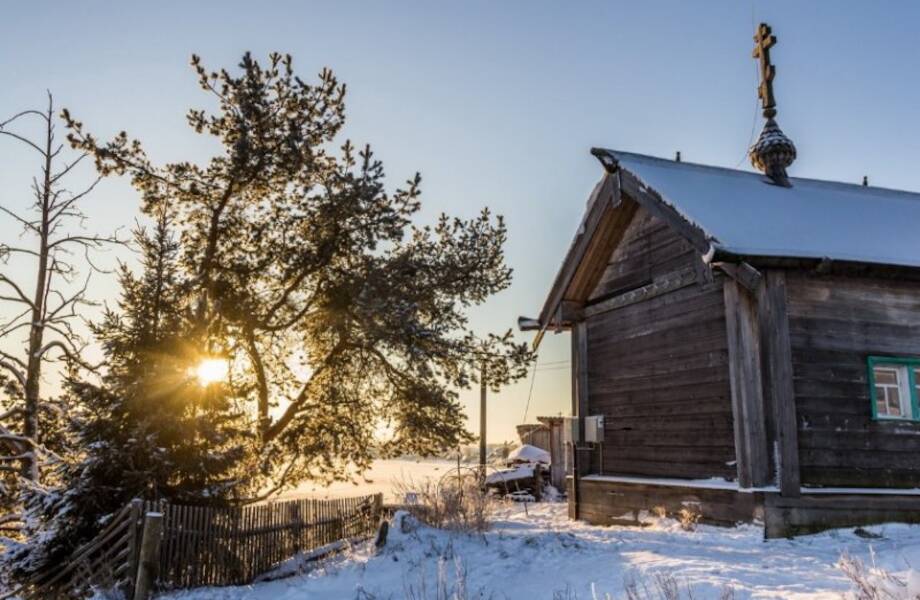 Видео: один зимний день из жизни деревни Русского Севера