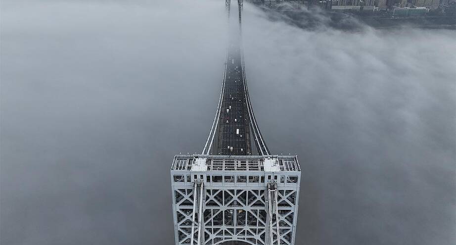Фото дня: река Гудзон в тумане, Нью-Йорк