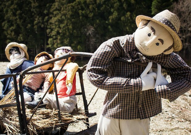 20 человек и 300 чучел: странная деревня кукол в Японии