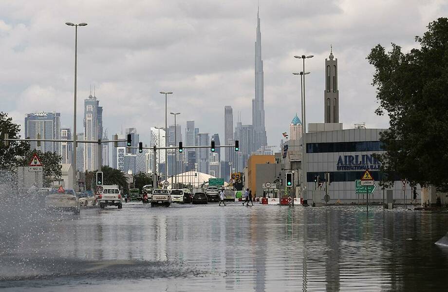 Видео: Дубай ушел под воду